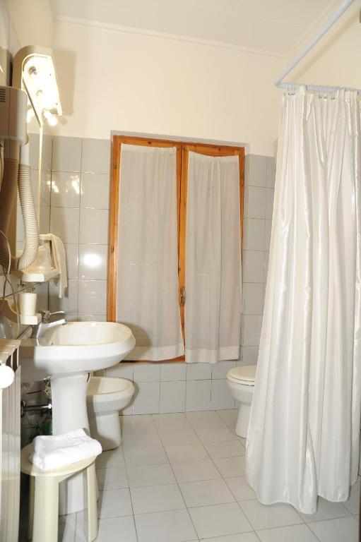 Hotel Valentini Inn Foligno Quarto foto